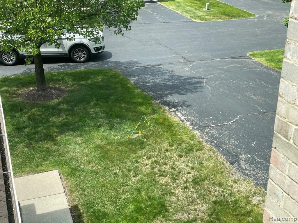 43590 WENDINGO Court, Novi, MI — Photo 36