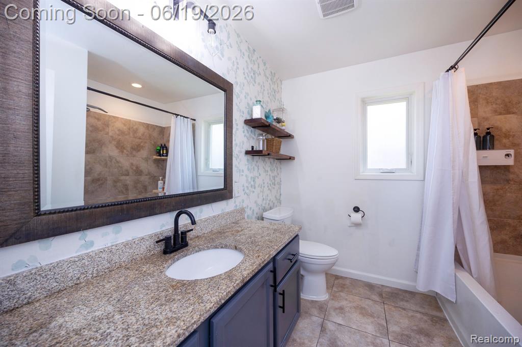 17680 Fox Glen Drive, Riverview, MI 48193 — Photo 31