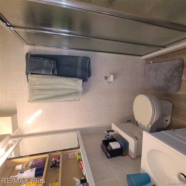 698 Shenandoah Drive, Clawson, MI — Photo 33