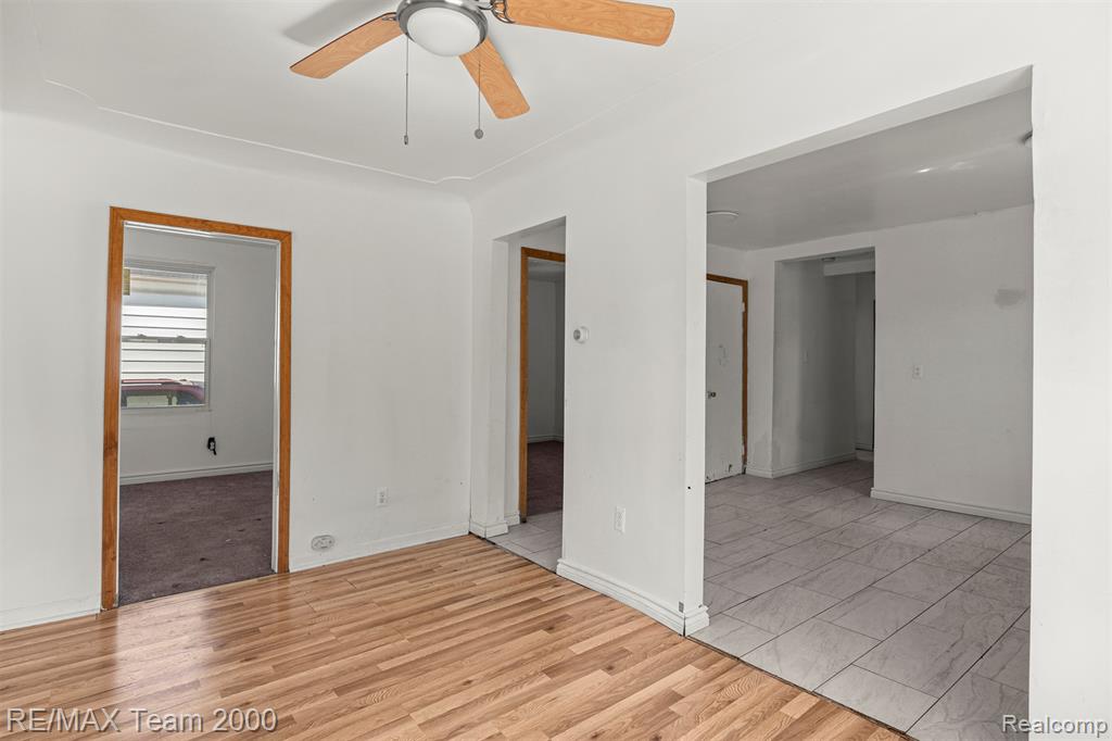 21304 Glen Lodge Road, Royal Oak, MI 48220 — Photo 20
