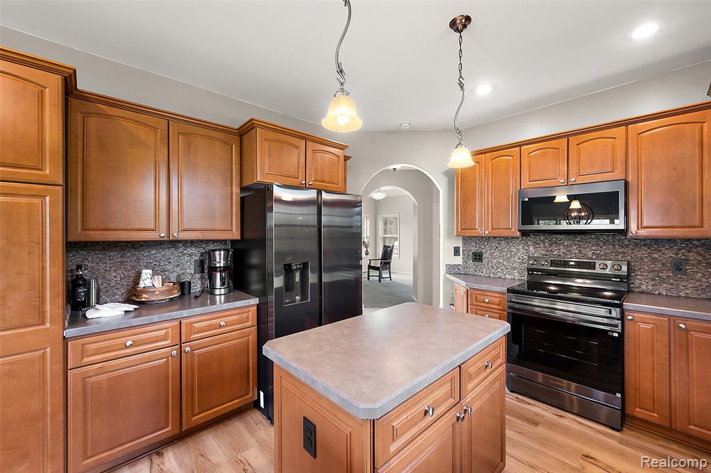 5035 Hidden Ridge Drive, Metamora, MI 48455 — Photo 18