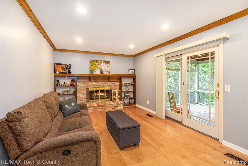 5555 Old Franklin Road, Grand Blanc, MI 48439 — Photo 11