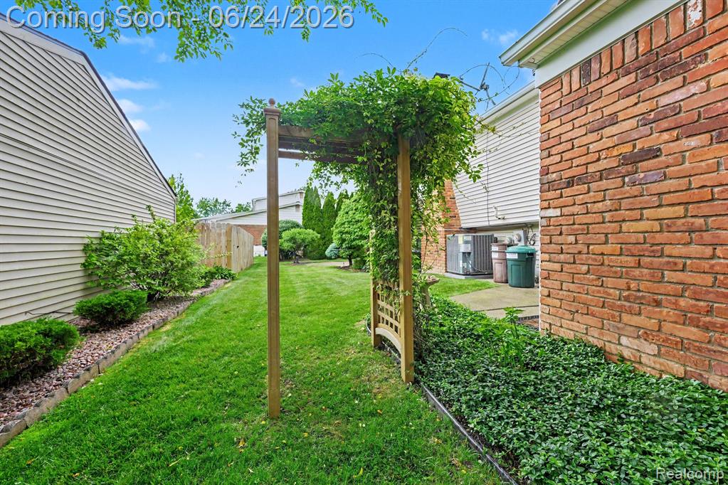 5997 Marble Drive, Troy, MI 48085 — Photo 26