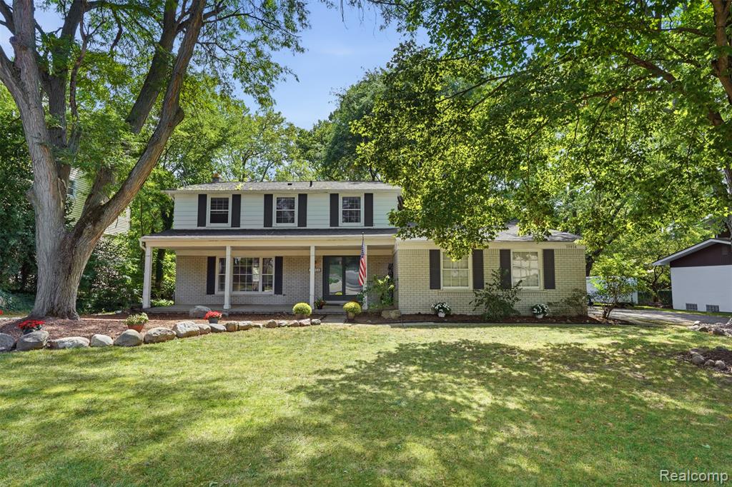 30954 Oak Valley Drive, Farmington Hills, MI 48331