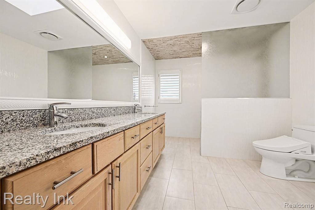 49235 S Fox Drive, Plymouth, MI, 48170