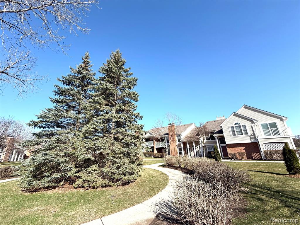 56467 CHESAPEAKE Trail, Utica, MI 48316 — Photo 28