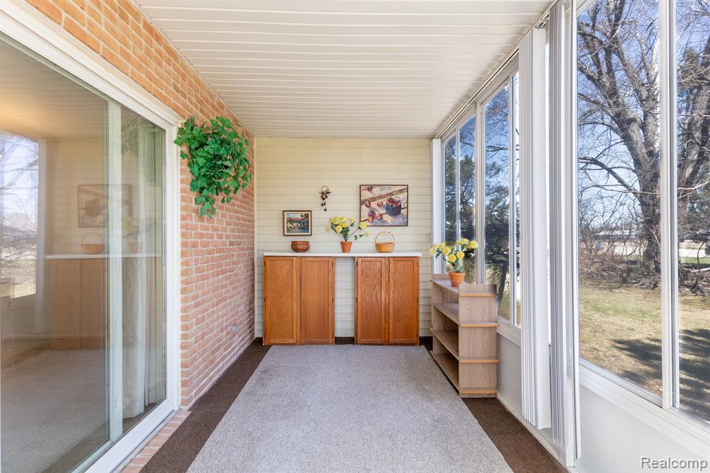8187 GRAYS Drive, B3, Grosse Ile, MI 48138 — Photo 18