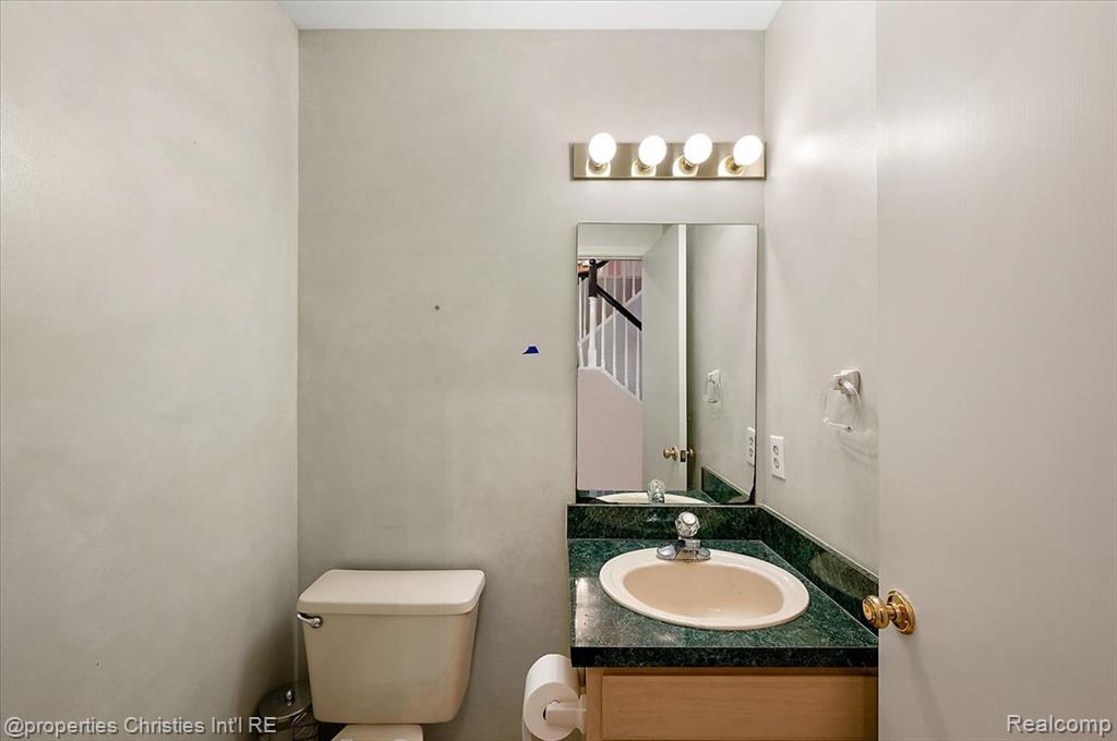 955 Rikki Ann, Wixom, MI 48393 — Photo 27