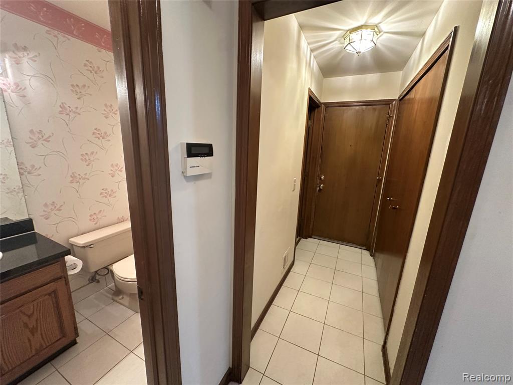 6473 Red Oak Drive, Troy, MI 48098 — Photo 28