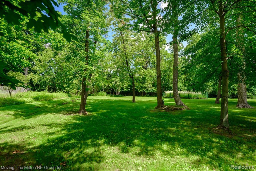 7181 MUERDALE, West Bloomfield, MI — Photo 46
