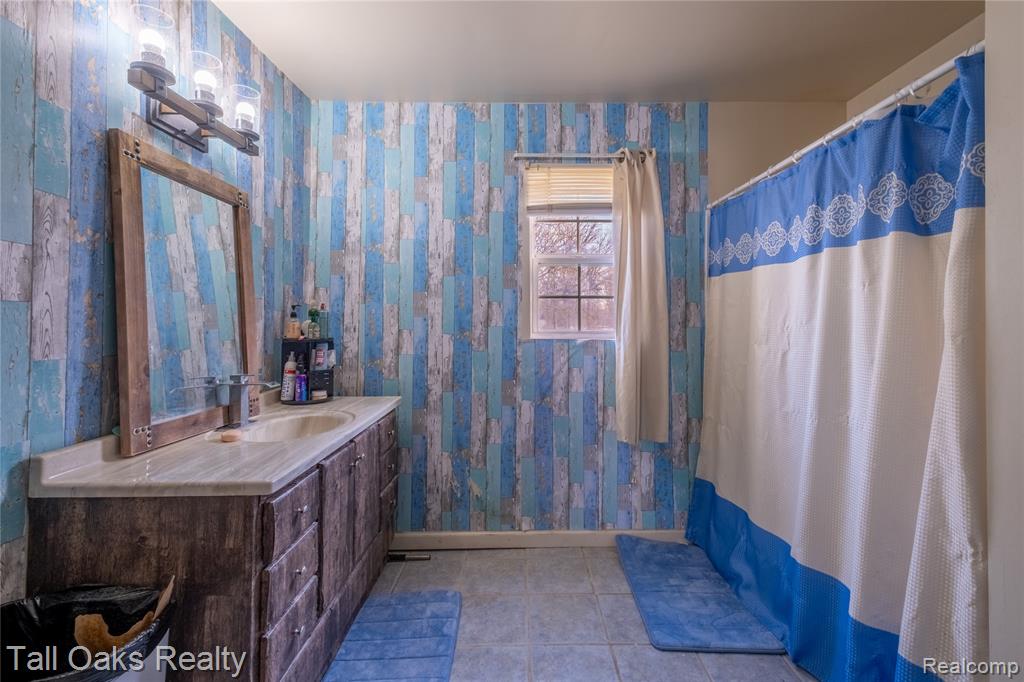 6054 E Pierson Road, Flint, MI 48506 — Photo 29