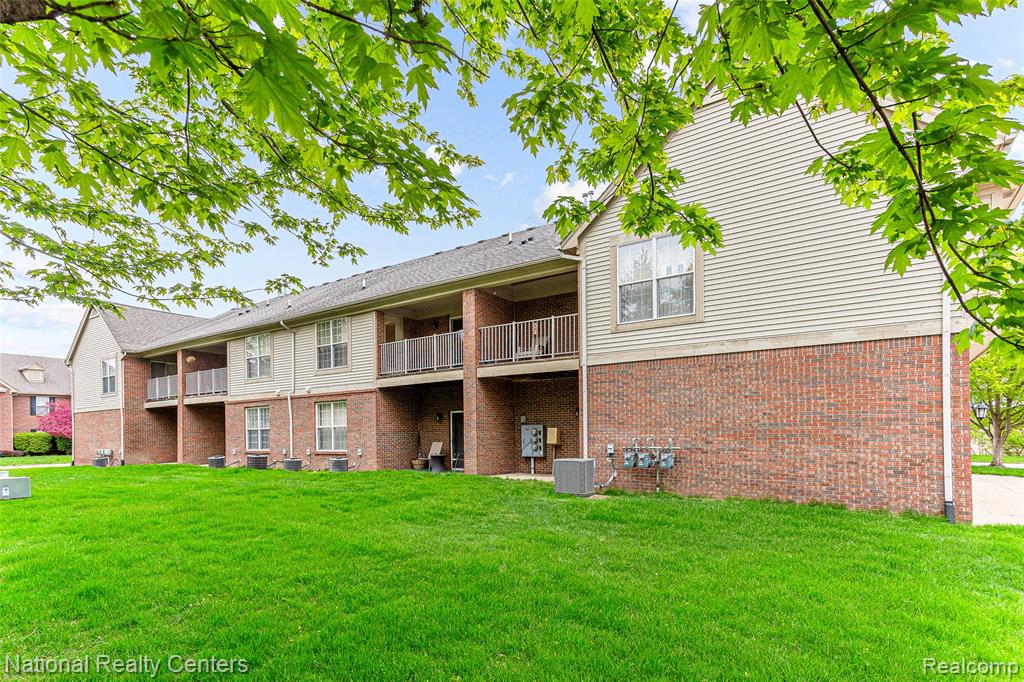 49277 Silver Birch Circle, Shelby Twp, MI 48315 — Photo 32