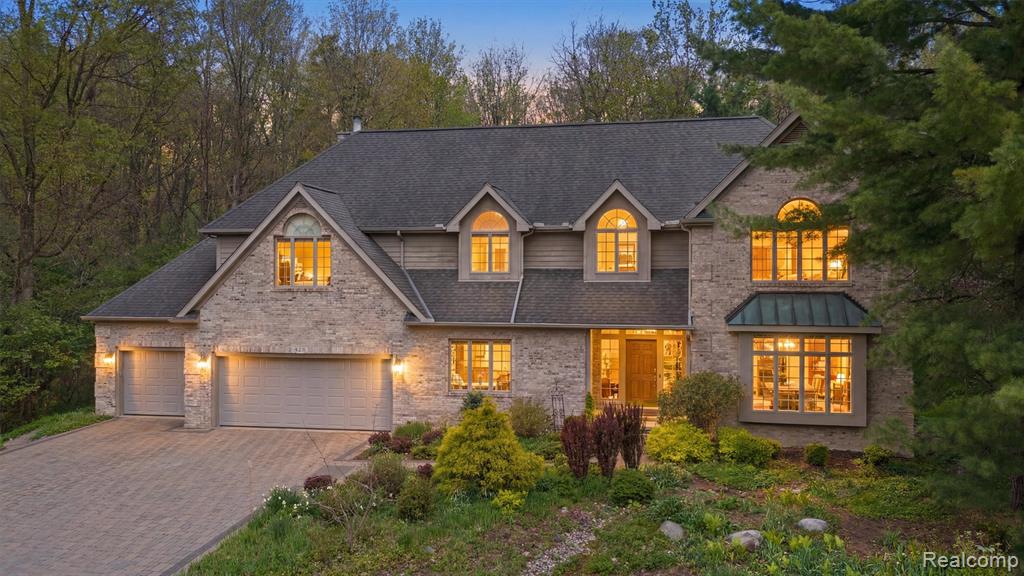 628 Green Road, Ann Arbor, MI 48105 — front exterior