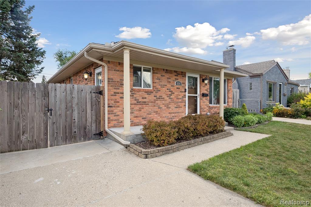 4241 Cooper Avenue, Royal Oak, MI 48073 — Photo 40