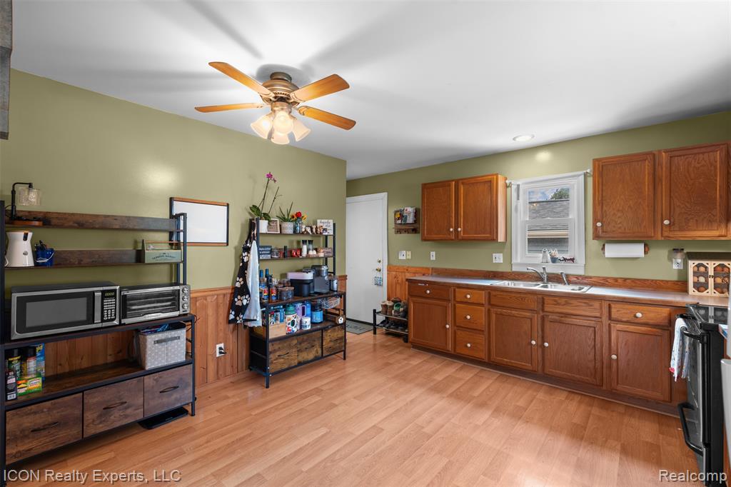 6093 Old State Road, North Branch, MI 48461 — Photo 10