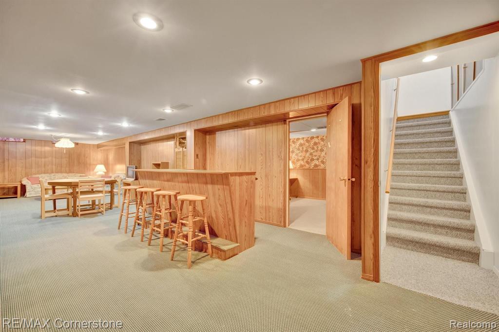 697 WORCHESTER Street, Westland, MI 48186 — Photo 17
