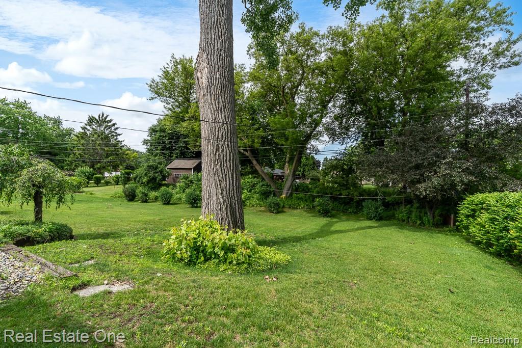 53081 Scenic Drive, Shelby Twp, MI 48316 — Photo 43