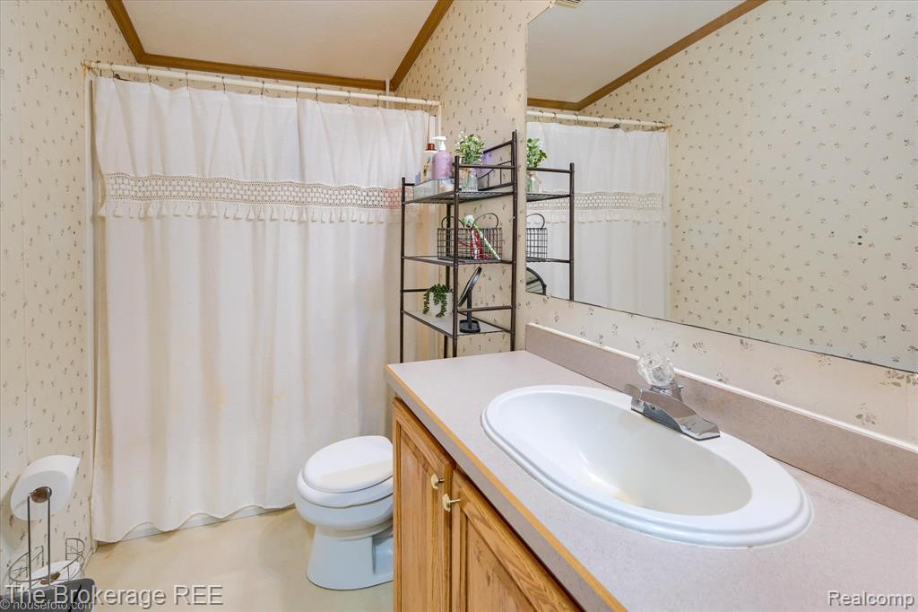 8247 N Center Road, Mount Morris, MI 48458 — Photo 30