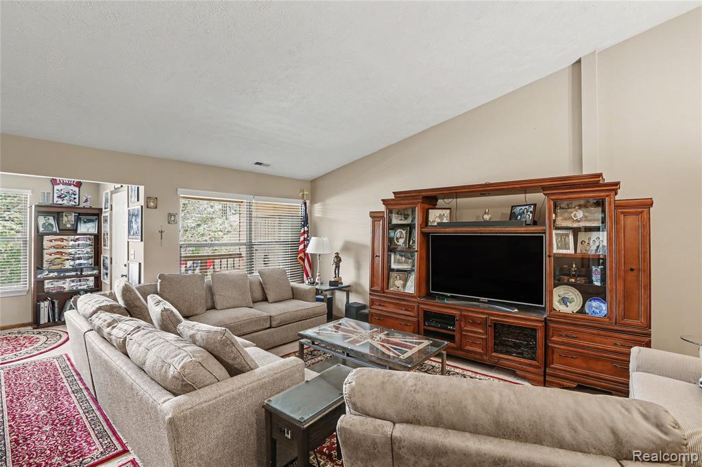 61154 Greenwood Drive, South Lyon, MI 48178 — Photo 7