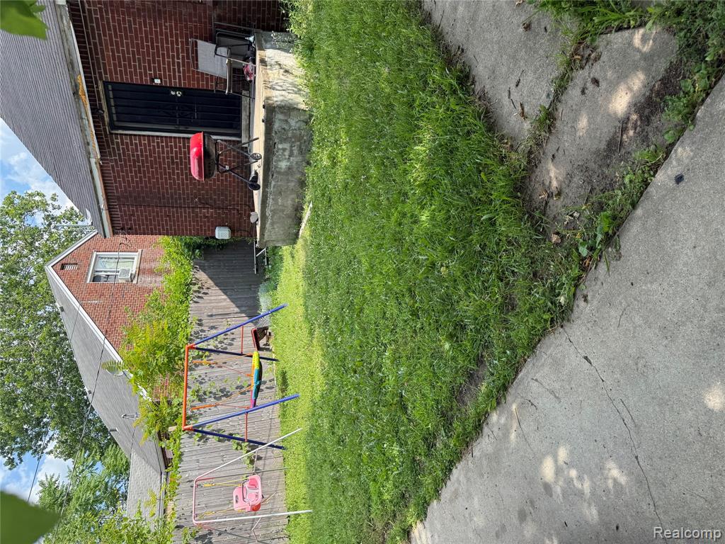 250 W Hollywood, Detroit, MI 48203 — Photo 7