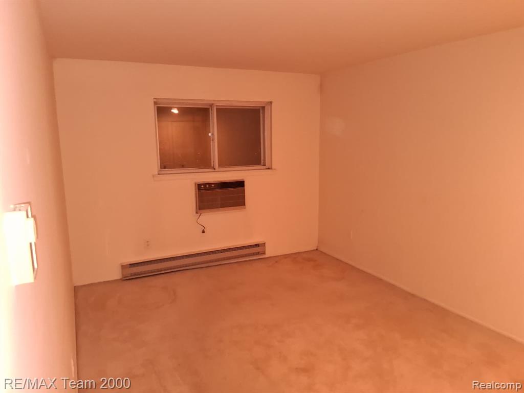 7590 Woodview Drive, 1, Westland, MI — Photo 16