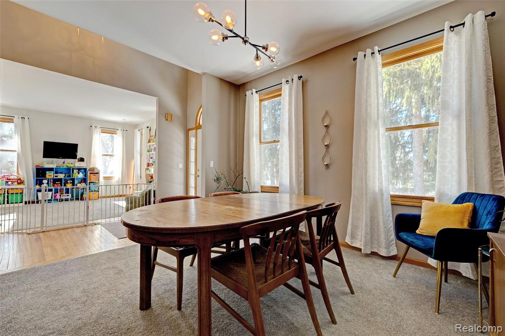 9619 Tree Top Court, Pinckney, MI, 48169