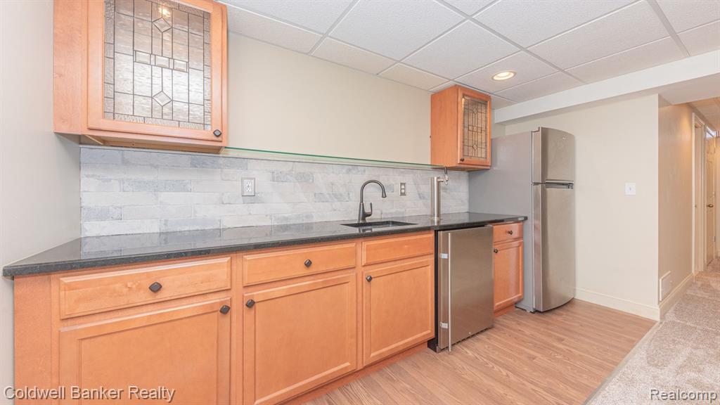 13541 CHRISTINA Lane, Belleville, MI 48111 — Photo 47