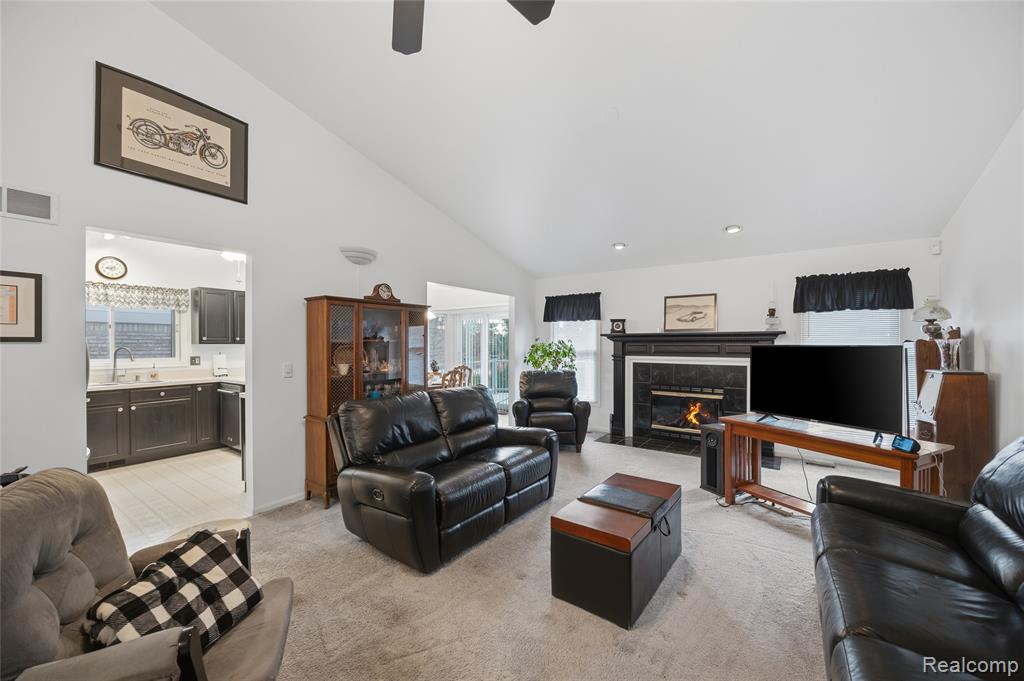 6670 Copper Creek Dr W, Washington, MI — Photo 9