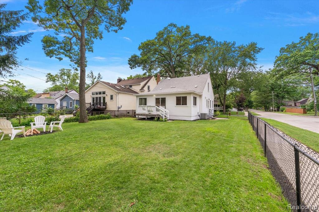 603 S Vermont Avenue, Royal Oak, MI 48067 — Photo 42