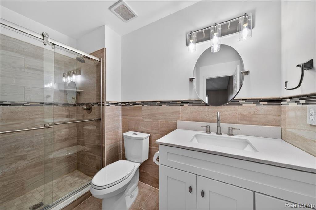 15235 Cornell Drive, Clinton Twp, MI 48038 — Photo 17