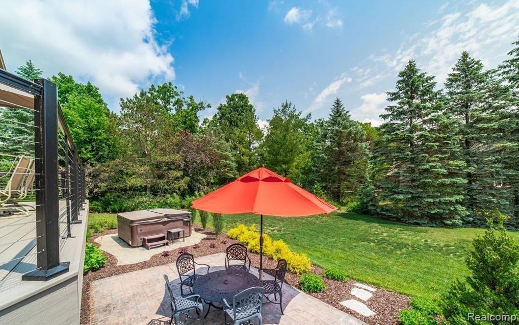7997 BROOKWOOD Drive, Clarkston, MI 48348 — Photo 63