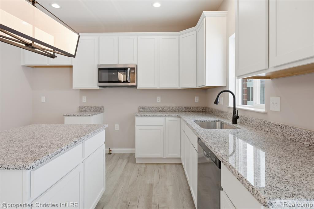 23188 Waterview Drive, New Boston, MI 48164 — Photo 20