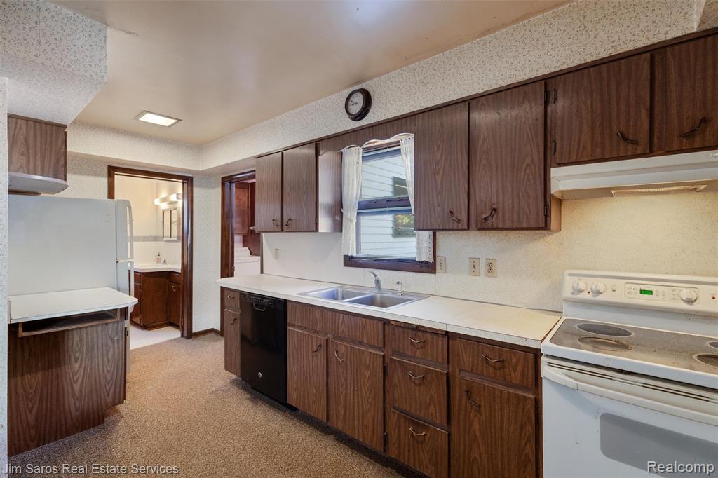 432 Prairie Street, Charlotte, MI 48813 — Photo 11