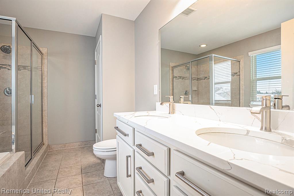 59696 Twin Pines Drive, New Hudson, MI 48165 — Photo 12
