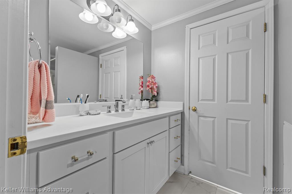 42930 Richards Court, Northville, MI 48167 — Photo 17