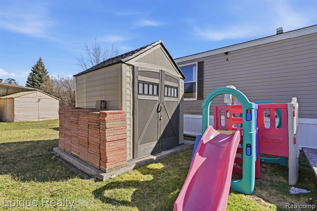 15317 Cartier Drive, Clinton Twp, MI 48038 — Photo 21