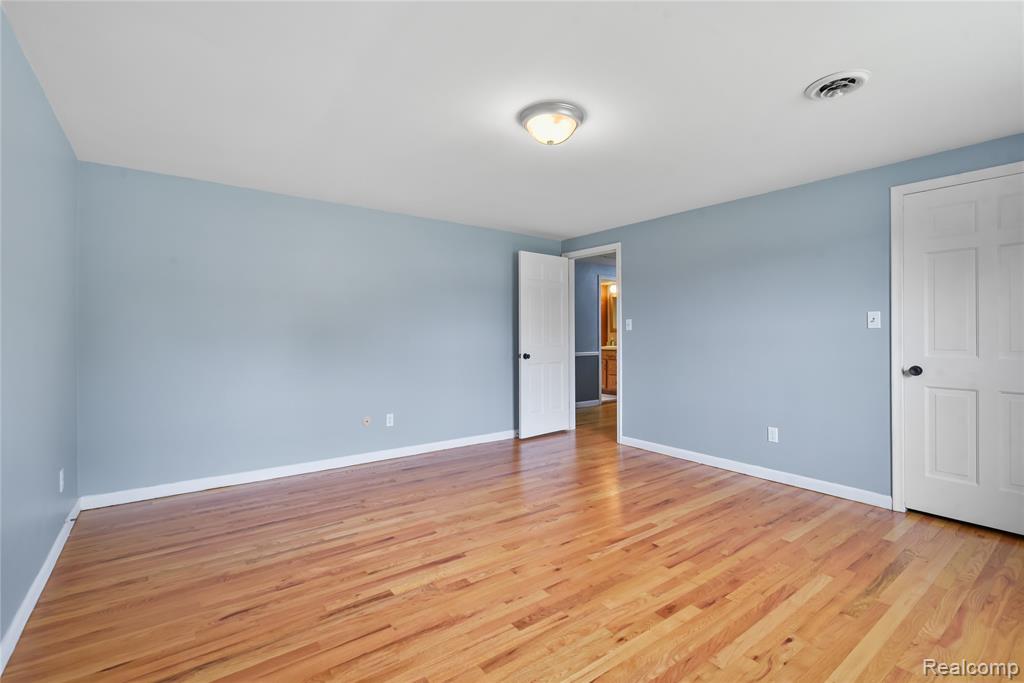 26060 Hidden Lane, Grosse Ile, MI 48138 — Photo 67
