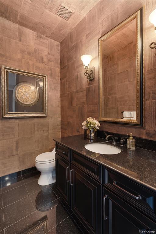 49474 Pine Ridge Court, Plymouth, MI 48170 — Photo 9