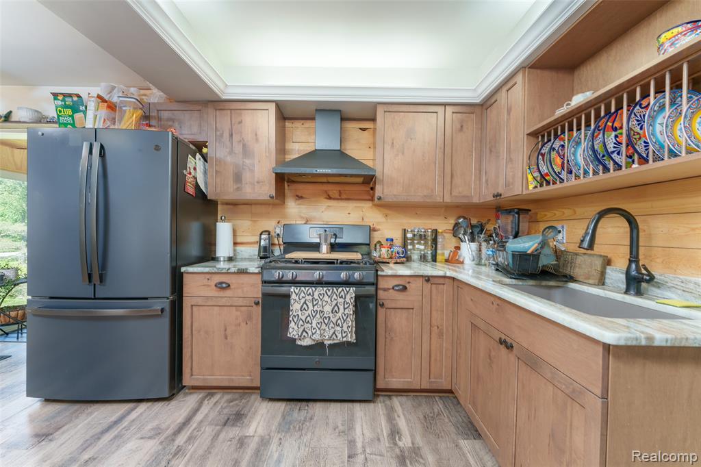 940 Rowland Road, Leonard, MI 48367 — Photo 22