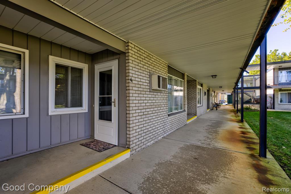 3421 HILLSIDE Drive, 4, Royal Oak, MI 48073 — Photo 21