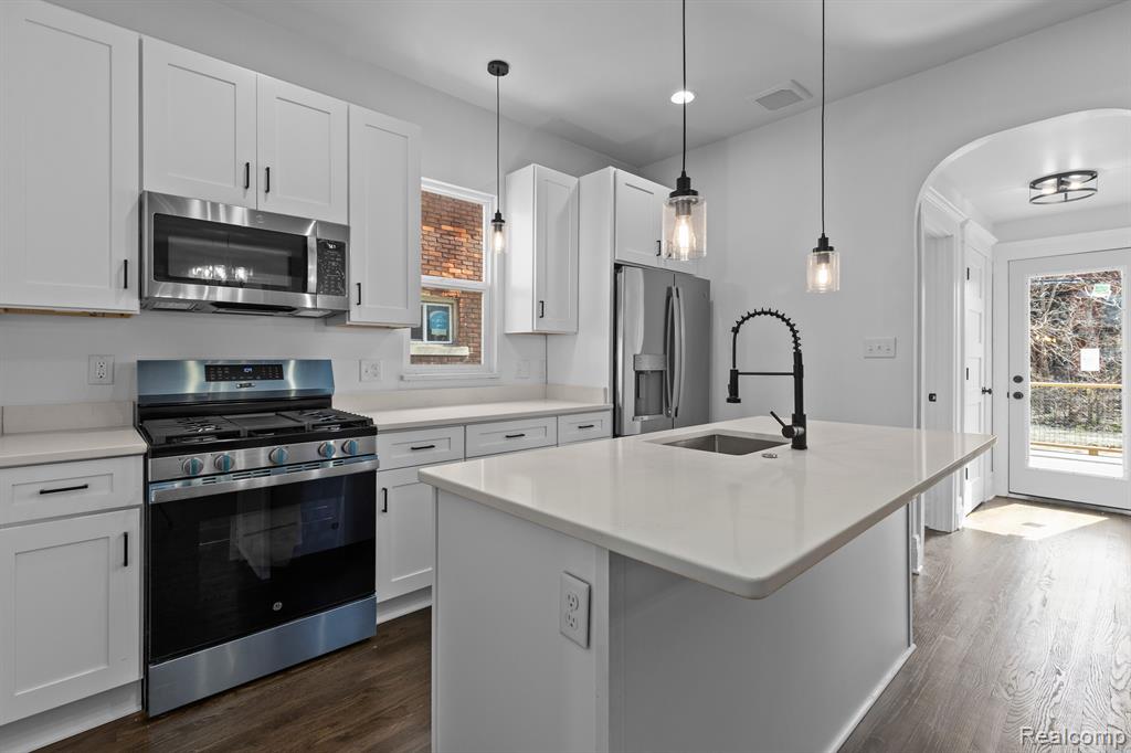612 MARSTON Street, Detroit, MI 48202 — Photo 13