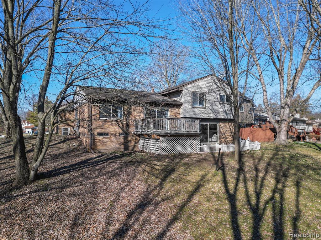 5180 WOODCREEK Trail, Clarkston, MI — Photo 43