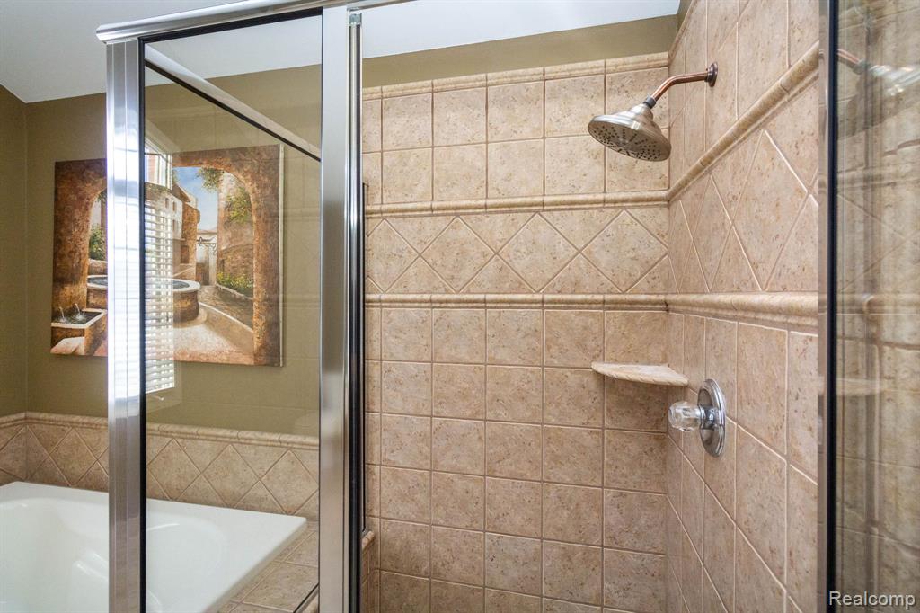 49683 Yale Drive, Macomb, MI 48044 — Photo 26