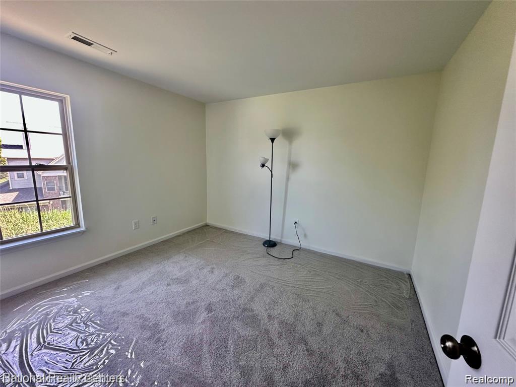 14301 Pinehurst Lane, Grand Blanc, MI 48439 — Photo 17