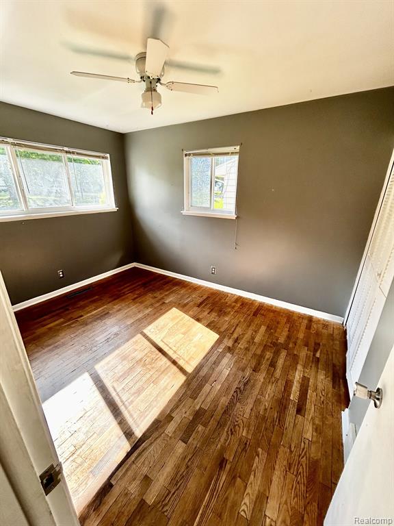 4202 BRISTOLWOOD Drive, Flint, MI 48507 — Photo 9