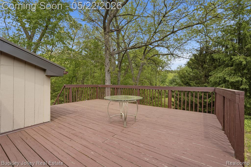 9255 Evergreen Road, Brighton, MI 48116 — Photo 20