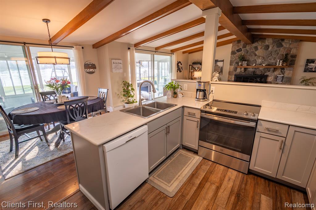 489 BERRY PATCH Lane, White Lake, MI — Photo 9