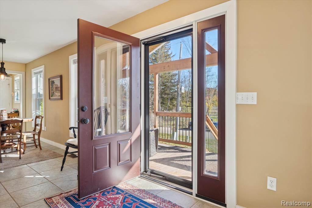 7050 Dibrova Drive, Brighton, MI 48116 — Photo 6