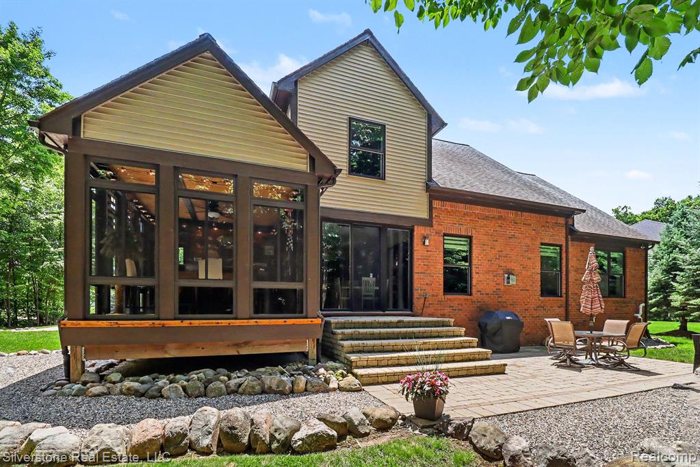 651 Wynstone Circle N, Oakland, MI — Photo 38