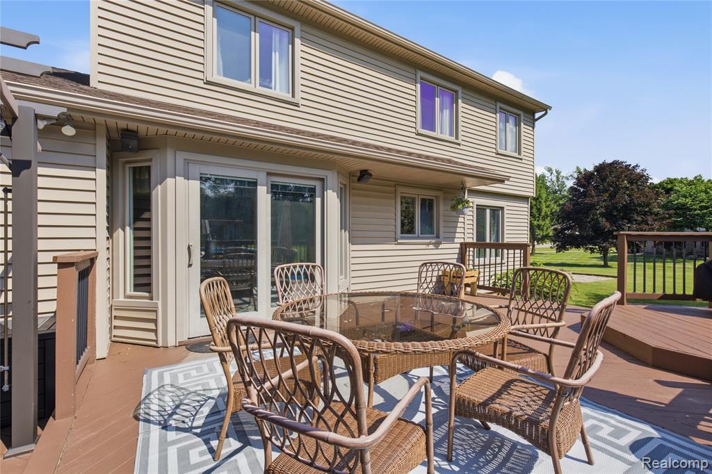 1817 Deer View Court, Howell, MI 48843 — Photo 9
